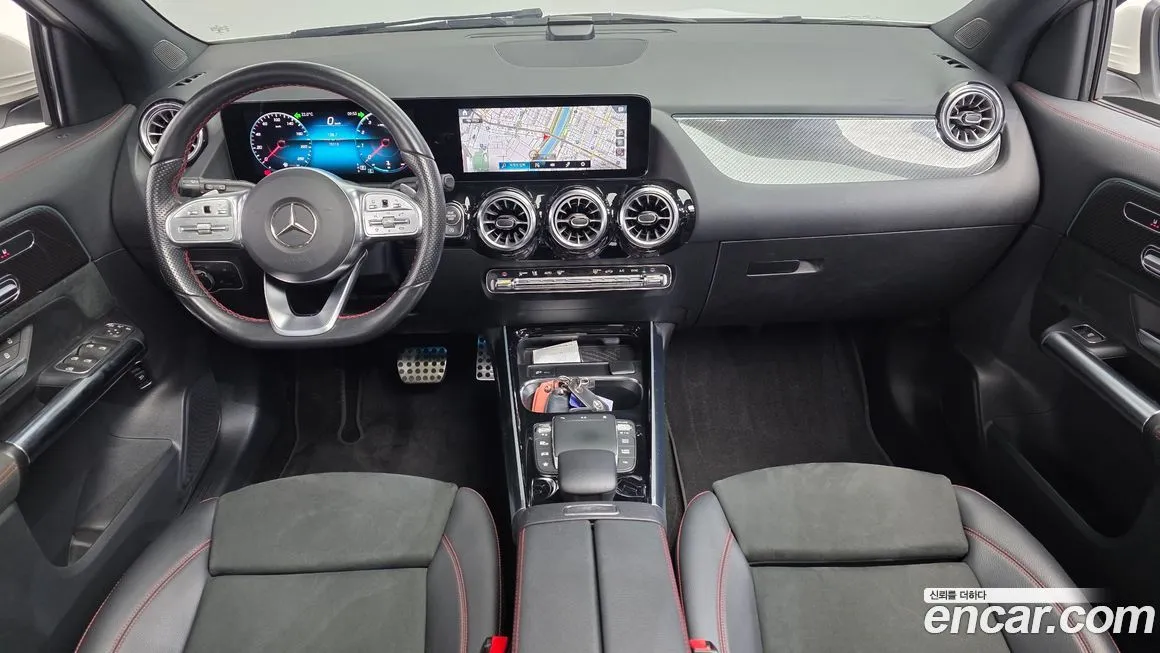 Mercedes-Benz GLA-Class — фото 10