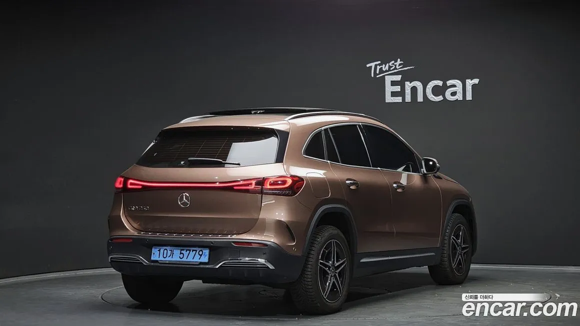 Mercedes-Benz EQA — фото 2