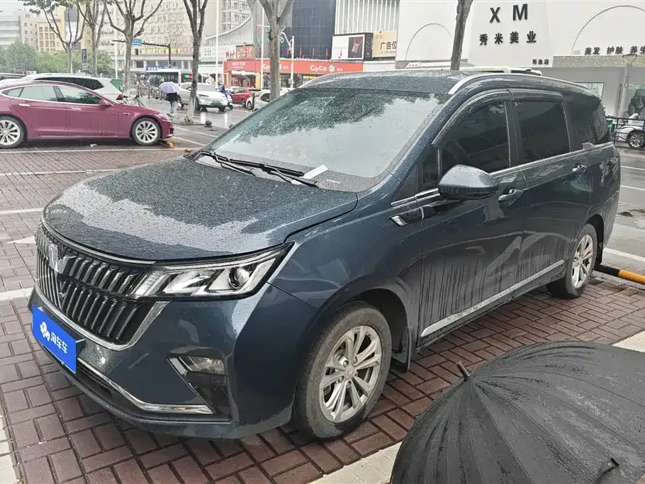 Wuling Jiachen — фото 1