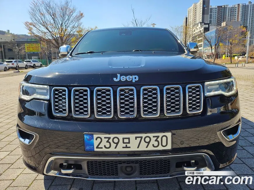 Jeep Cherokee — фото 1