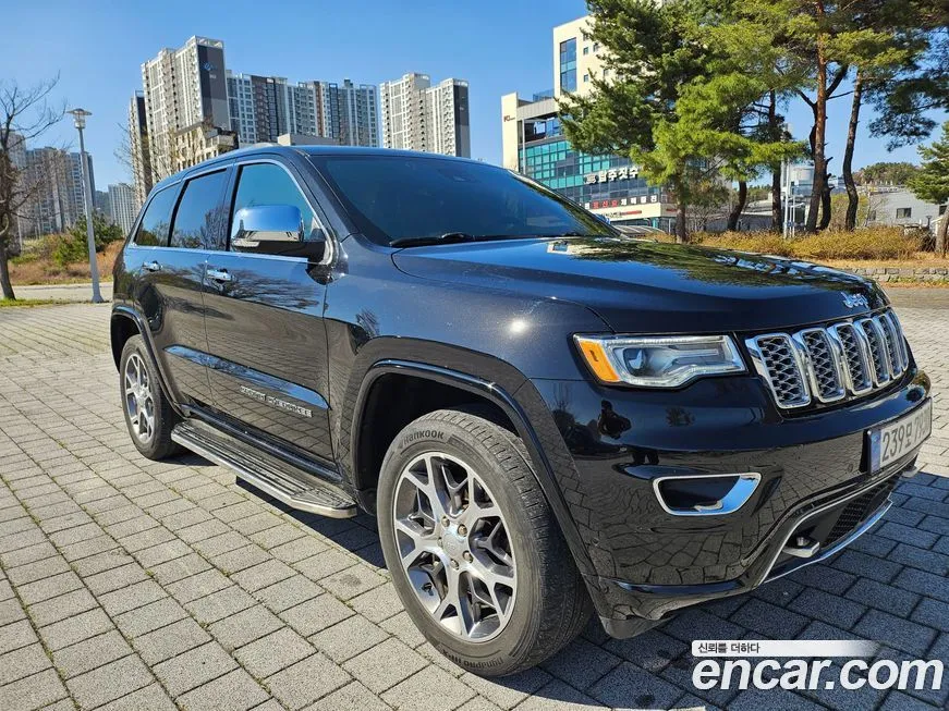 Jeep Cherokee — фото 10