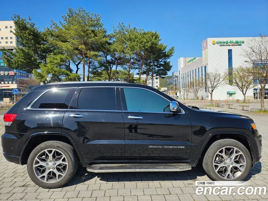 Jeep Cherokee — фото 2