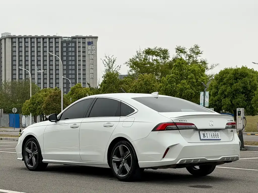 Honda Inspire — фото 10
