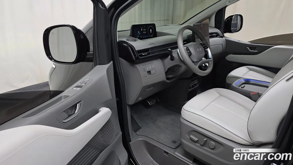 Hyundai Staria — фото 3