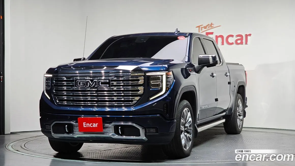 GMC Sierra — фото 1