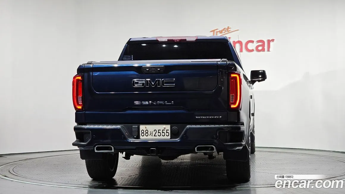 GMC Sierra — фото 2