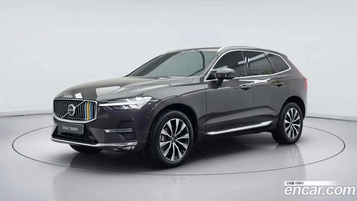 Volvo XC60 — фото 1