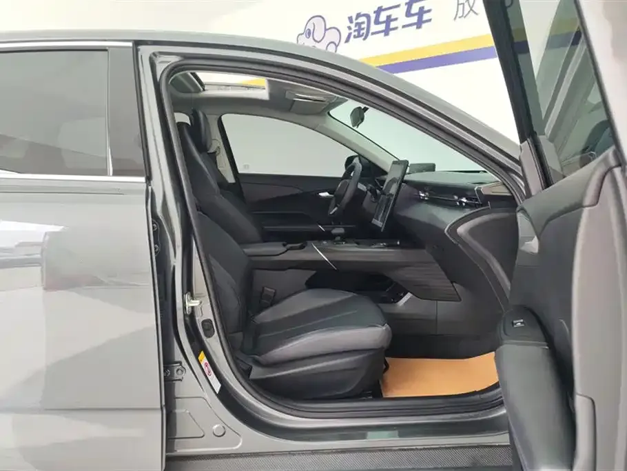 Changan Eado — фото 9