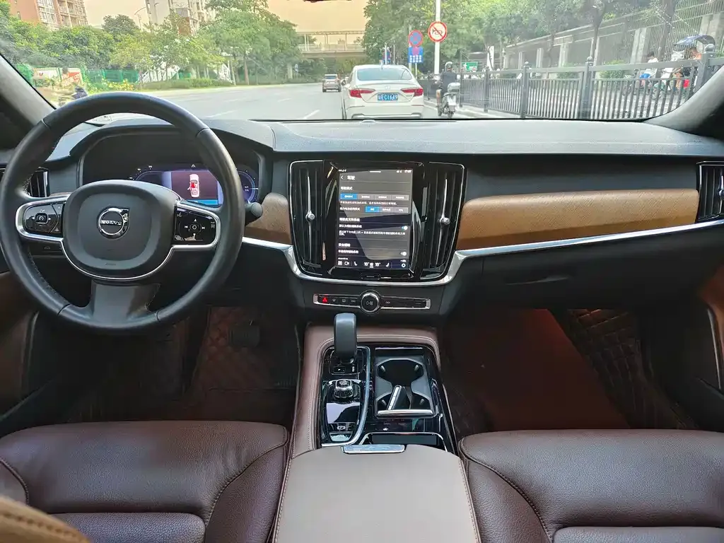 Volvo S90 PHEV — фото 2