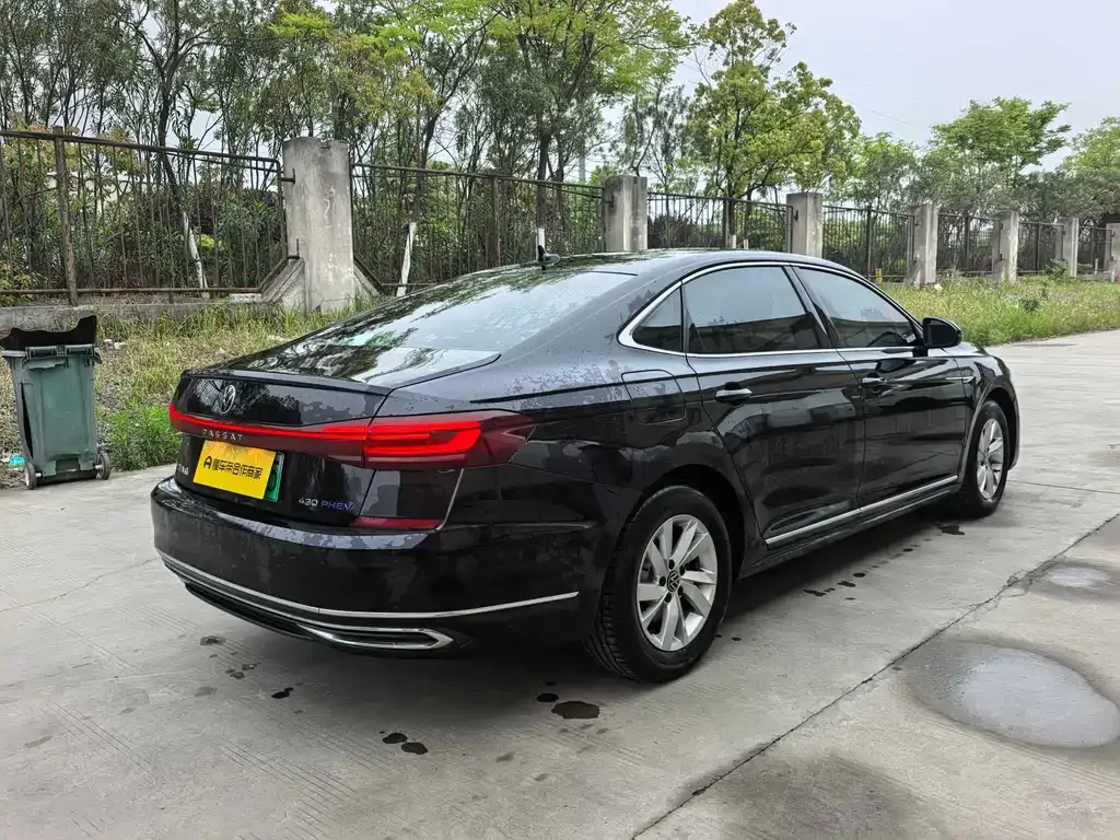 Volkswagen Passat New Energy — фото 6