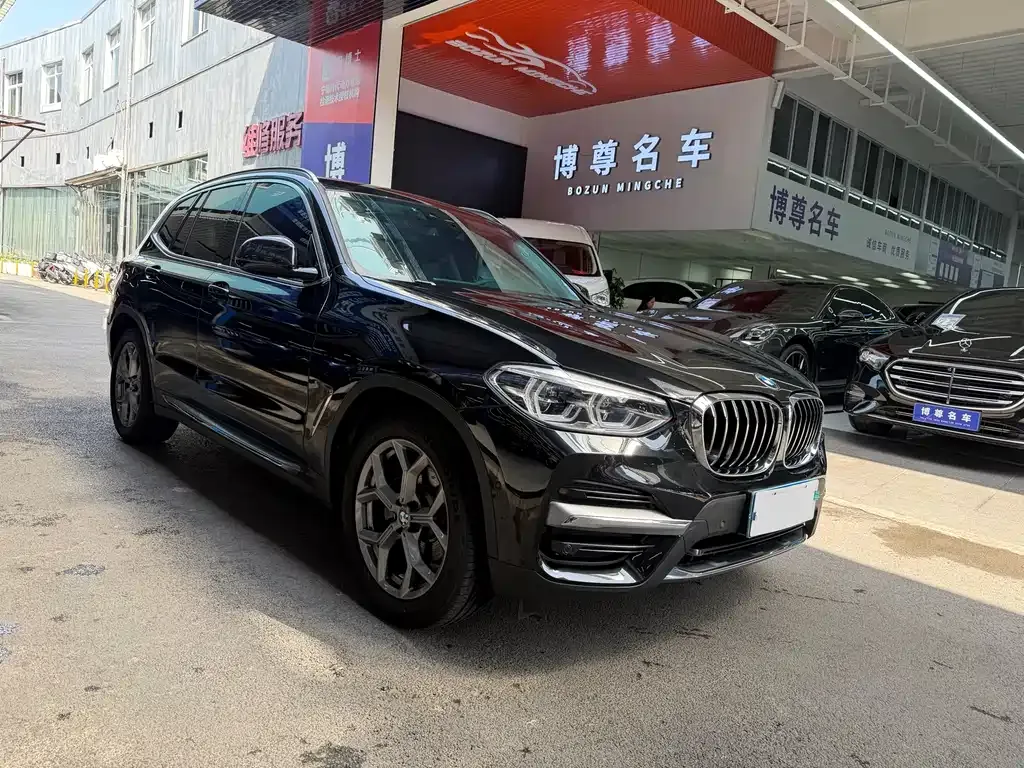 BMW X3 — фото 9
