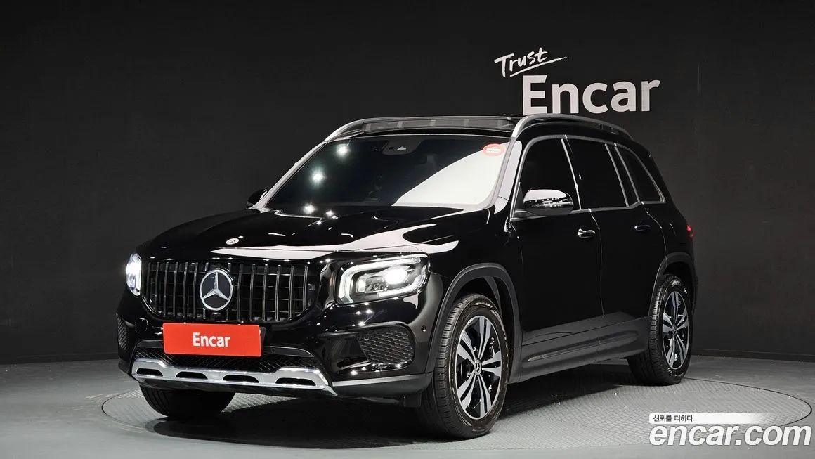 Mercedes-Benz GLB-Class — фото 1