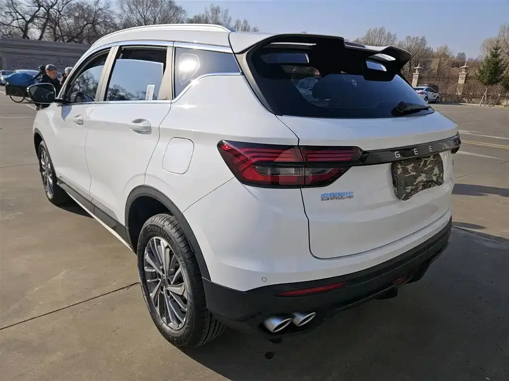Geely Binyue — фото 4