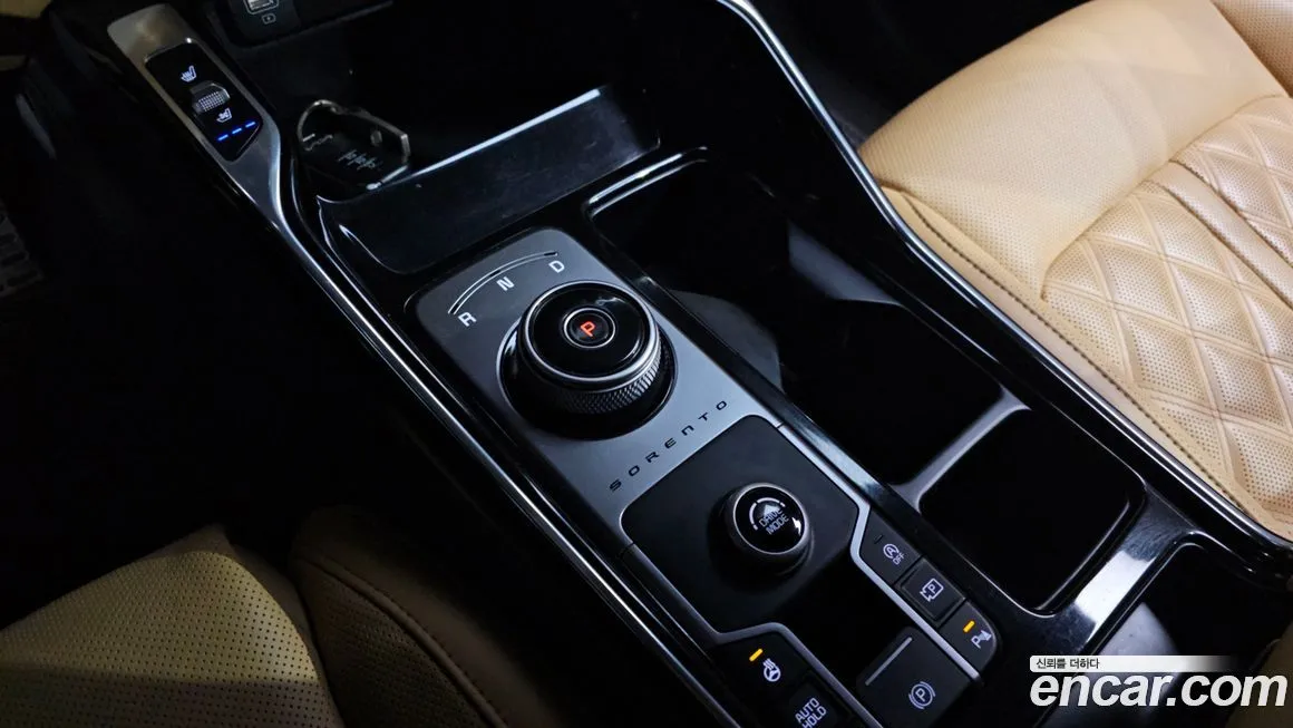 Kia Sorento — фото 10
