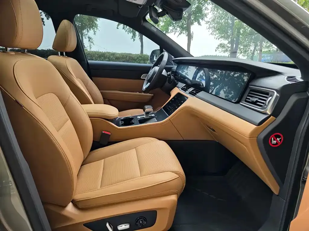 Li Auto ONE — фото 7