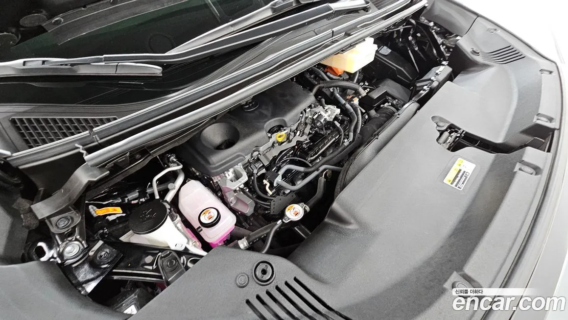 Toyota Alphard — фото 10