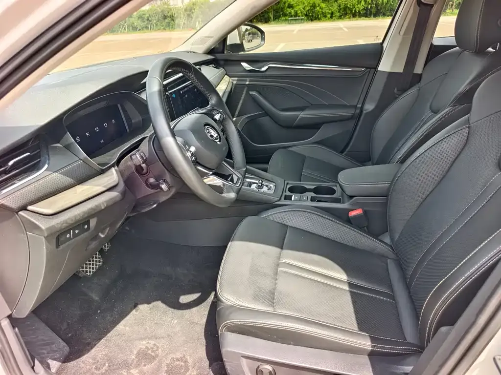 Skoda Octavia — фото 10