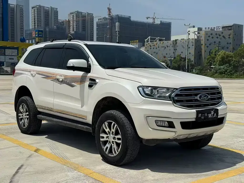 Ford Everest — фото 7