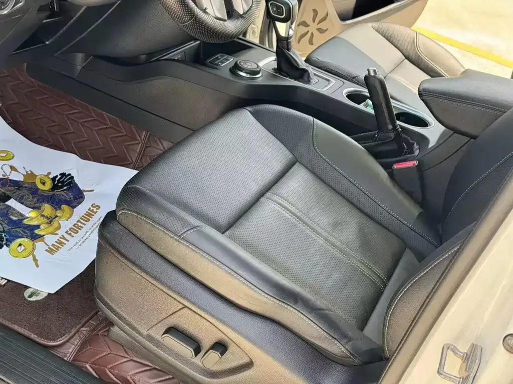 Ford Everest — фото 10
