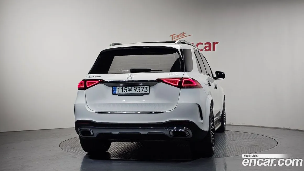 Mercedes-Benz GLE-Class — фото 10