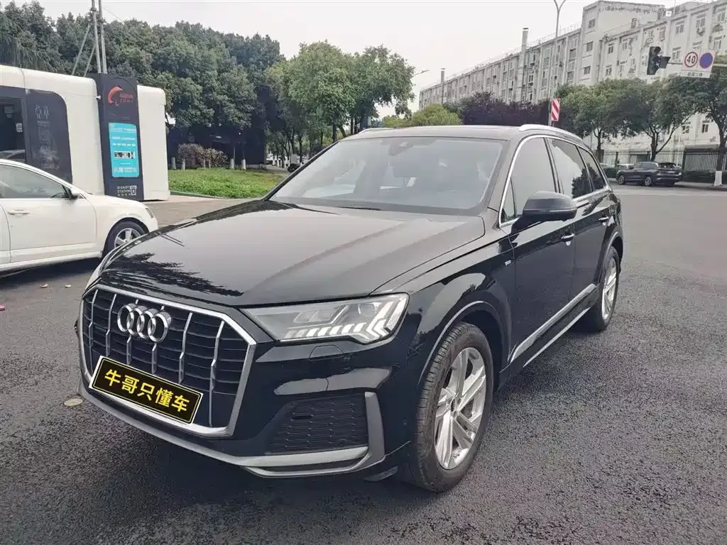 Audi Q7 — фото 5