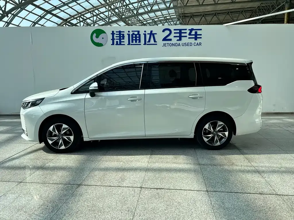 GAC Motor Trumpchi M6 — фото 8