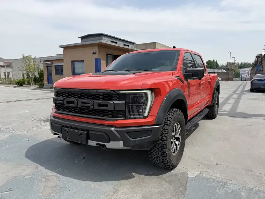 Ford F-150 Raptor — фото 1