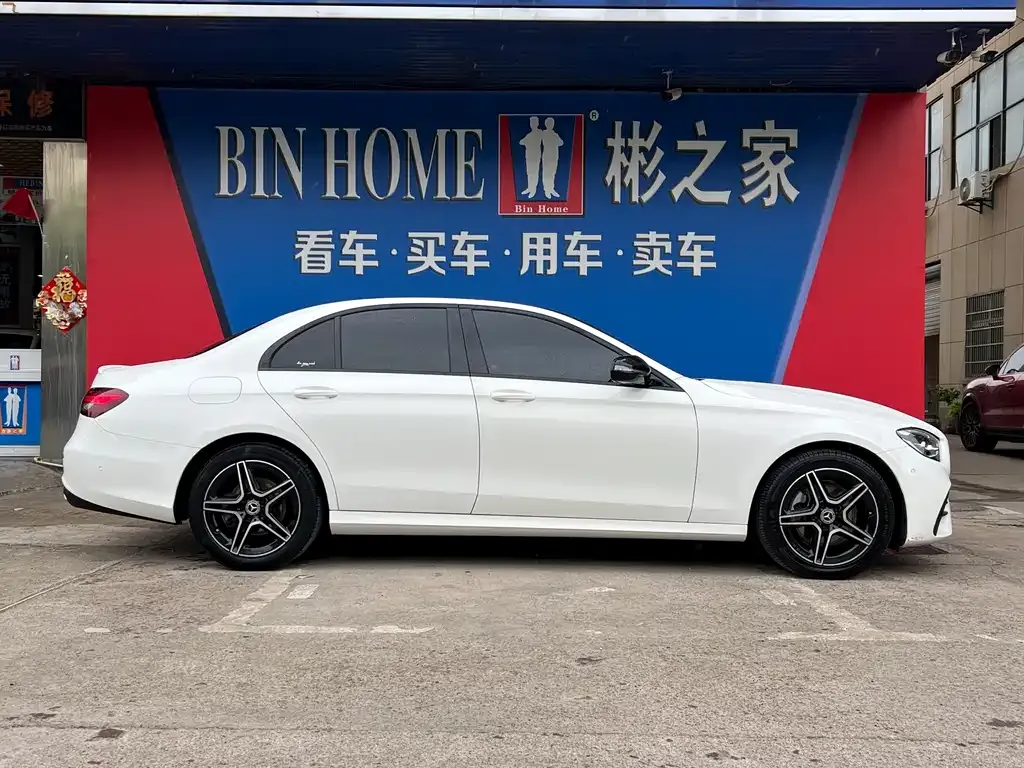 Mercedes-Benz E-Class (Import) — фото 2