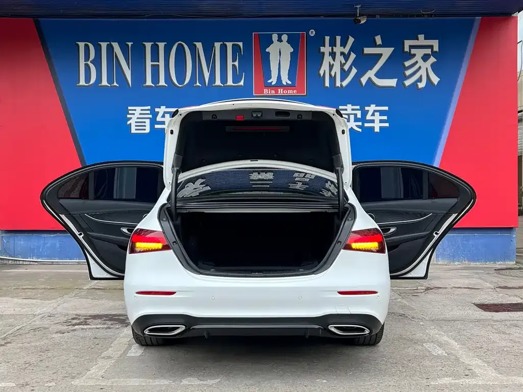 Mercedes-Benz E-Class (Import) — фото 6