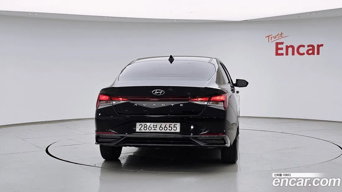 Hyundai AVANTE — фото 2