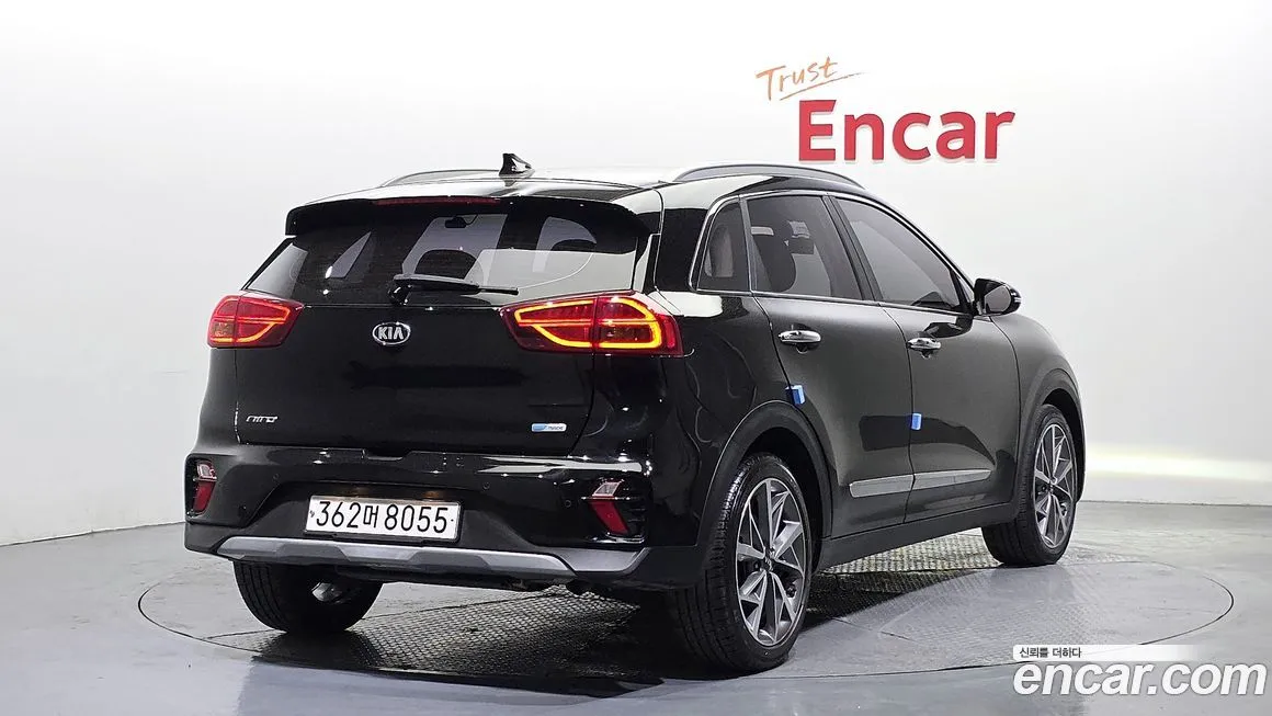 Kia Niro — фото 8