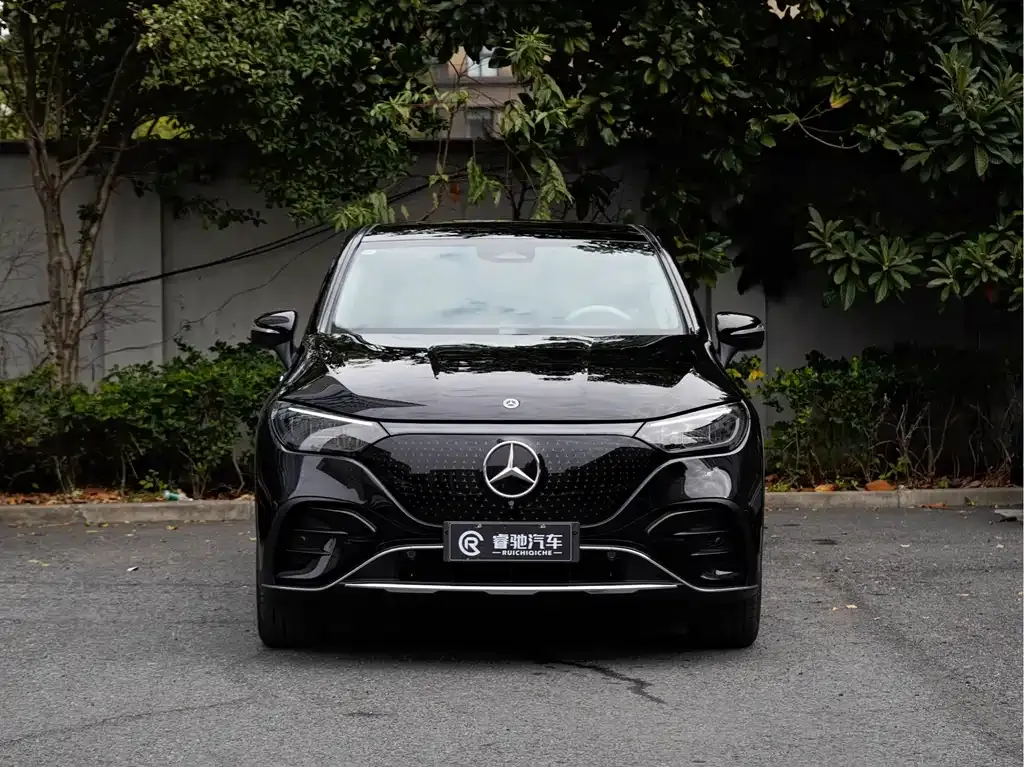 Mercedes-Benz EQE SUV — фото 8