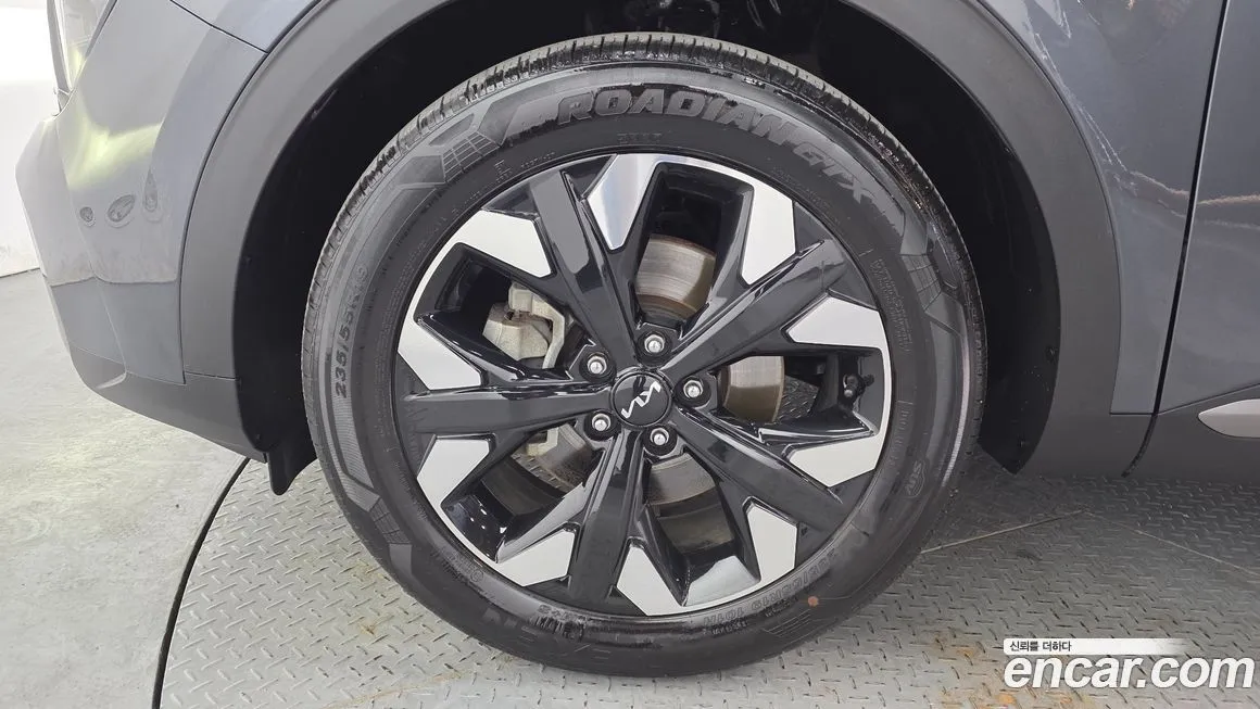 Kia Sportage — фото 9