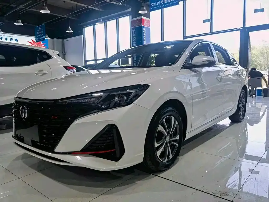 Changan Eado — фото 1