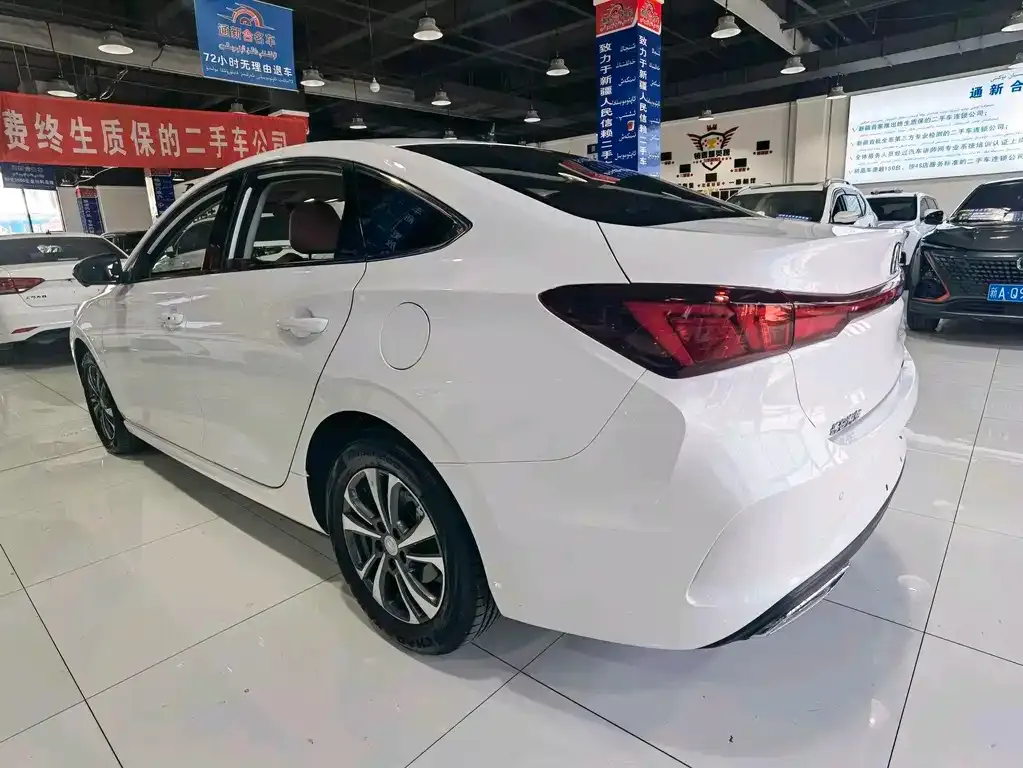 Changan Eado — фото 6