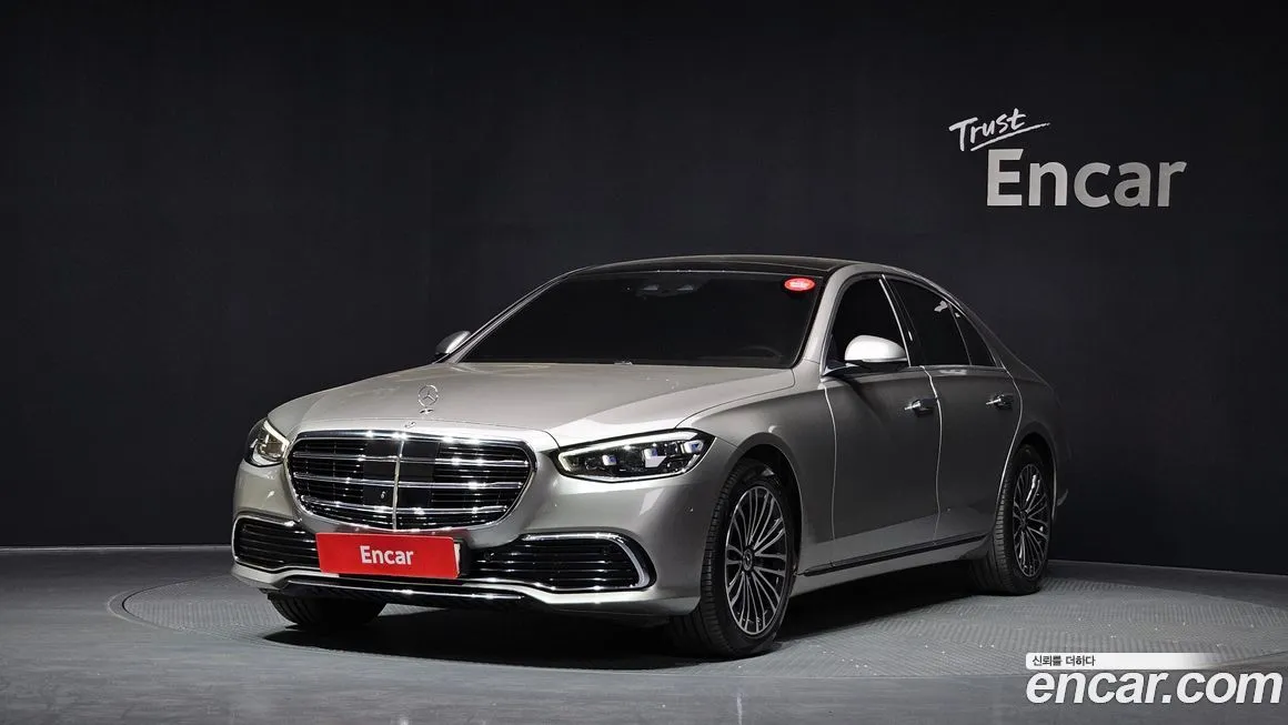 Mercedes-Benz S-Class — фото 1