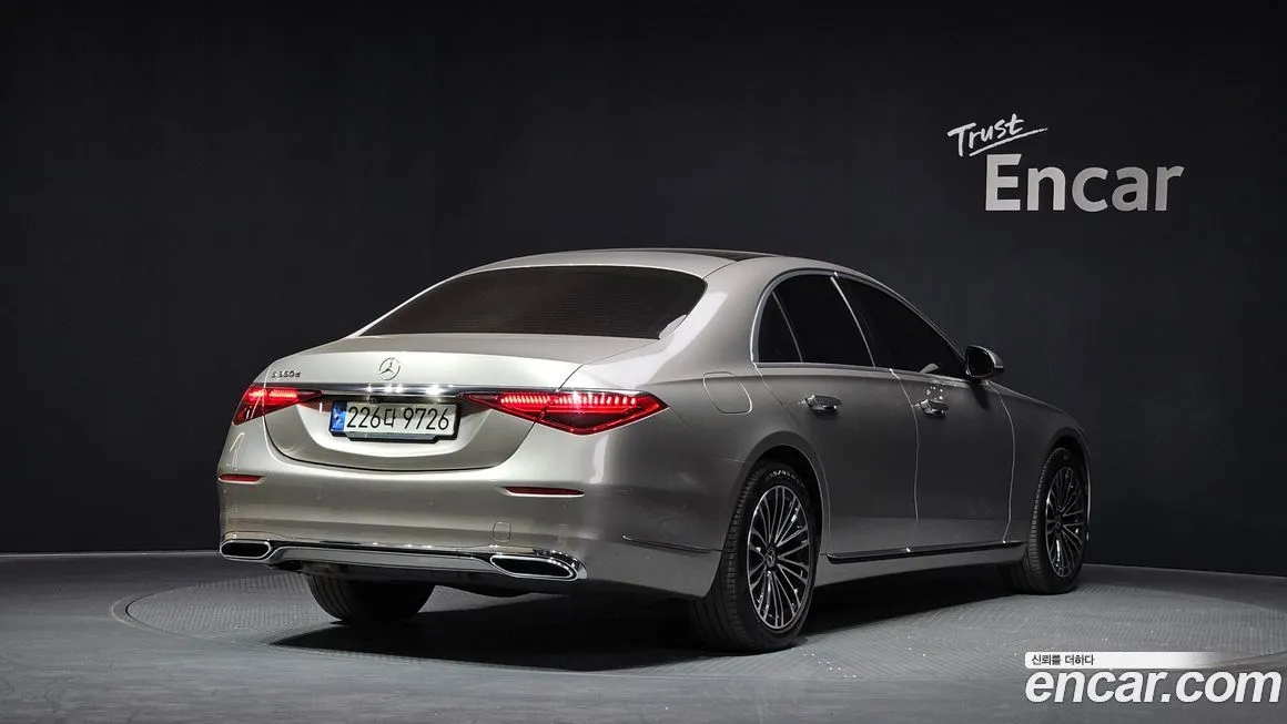 Mercedes-Benz S-Class — фото 2