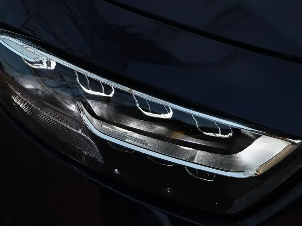 Mercedes-Benz CLS — фото 7