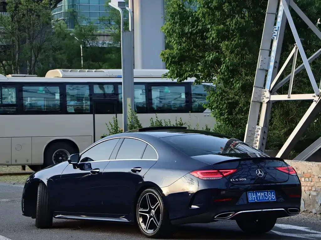 Mercedes-Benz CLS — фото 4