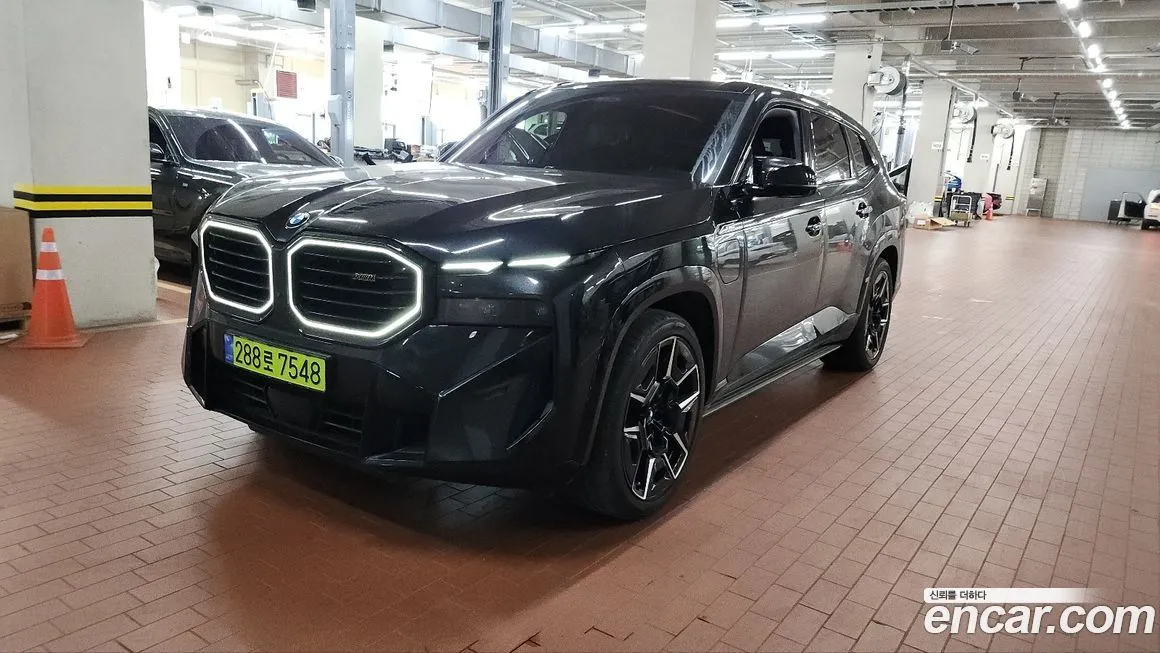 BMW XM — фото 1
