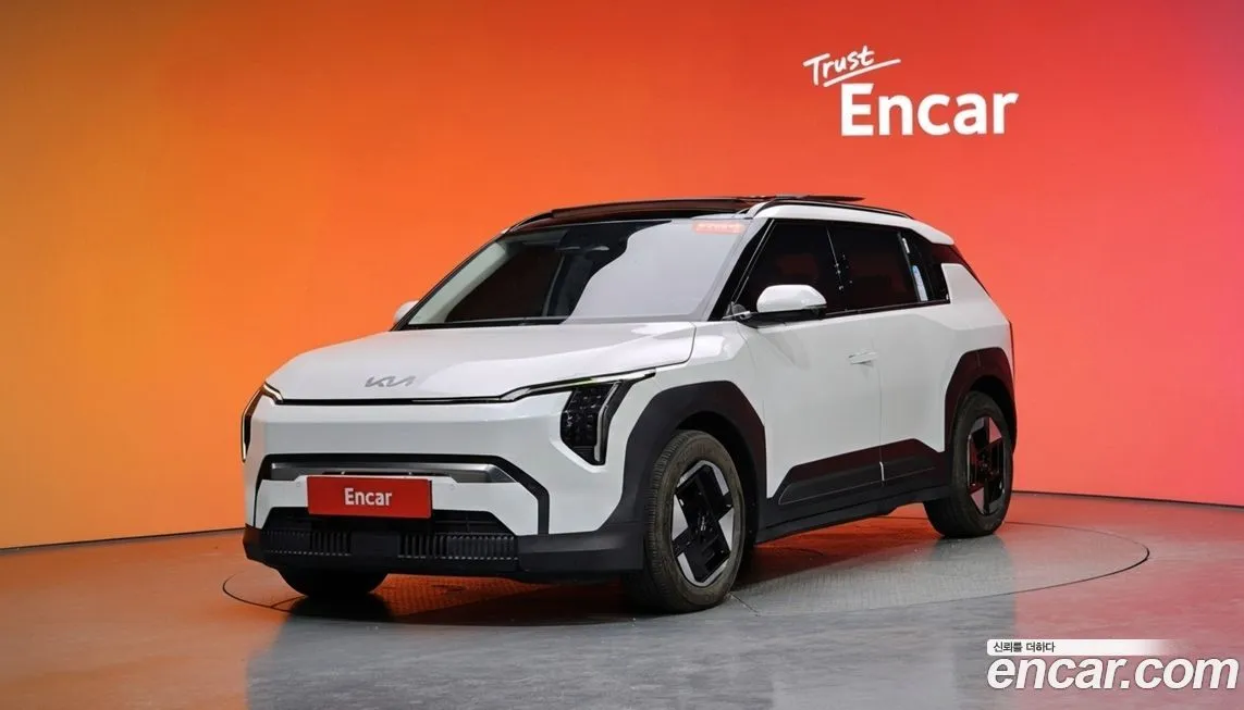 Kia EV3 — фото 1