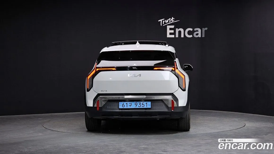 Kia EV3 — фото 9