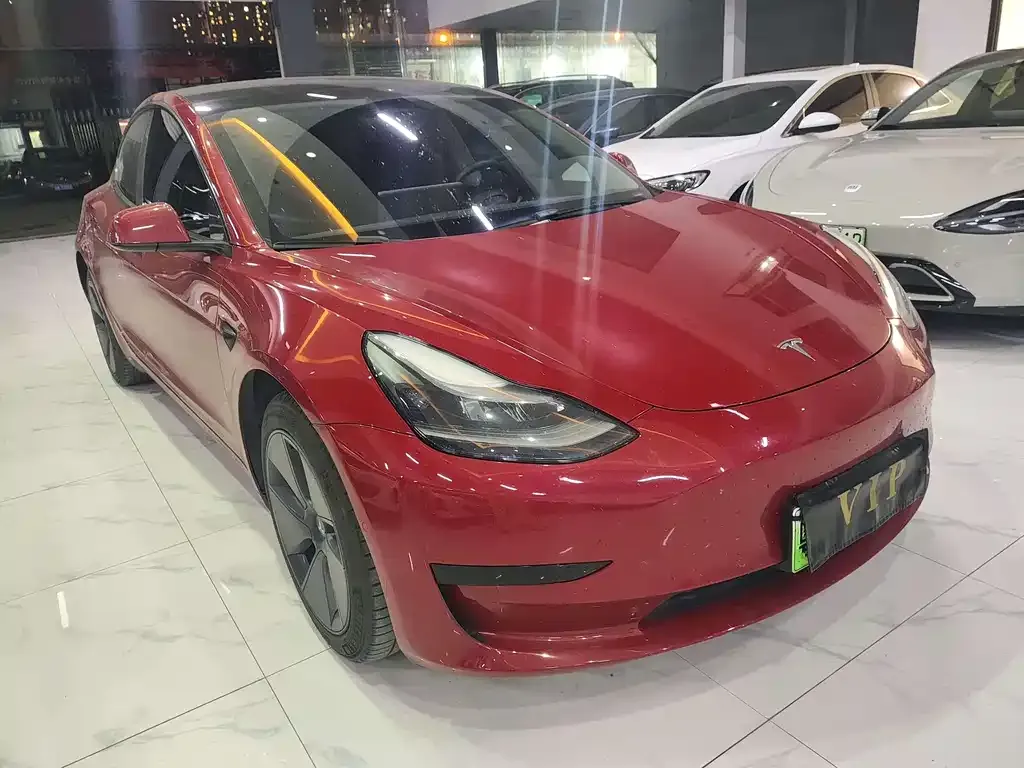 Tesla Model 3 — фото 6