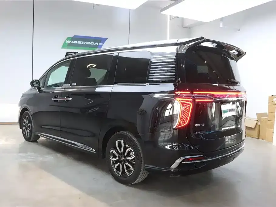 Hongqi HQ9 — фото 6