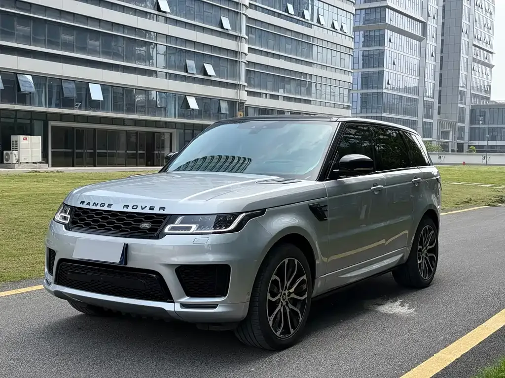 Land Rover Sport — фото 1
