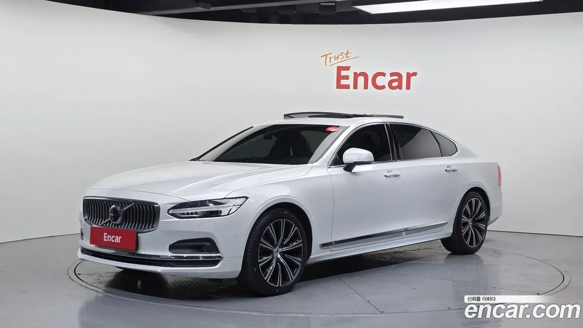 Volvo S90 — фото 1