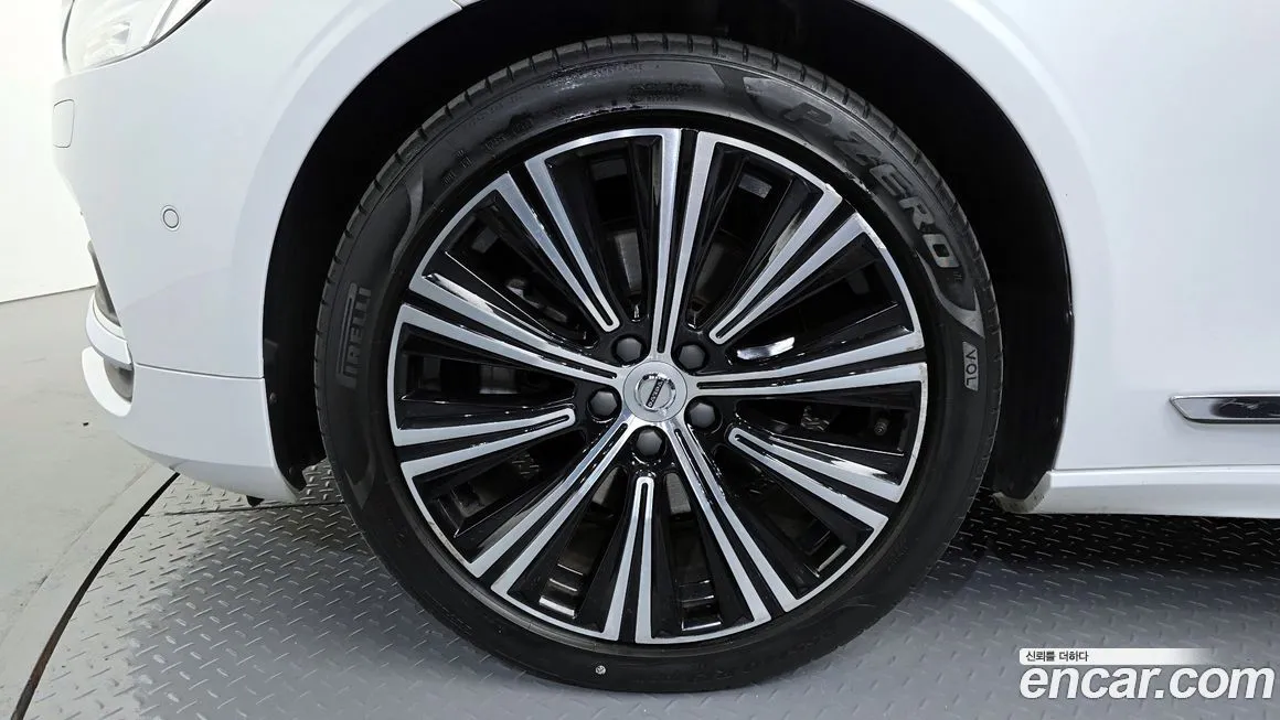 Volvo S90 — фото 10