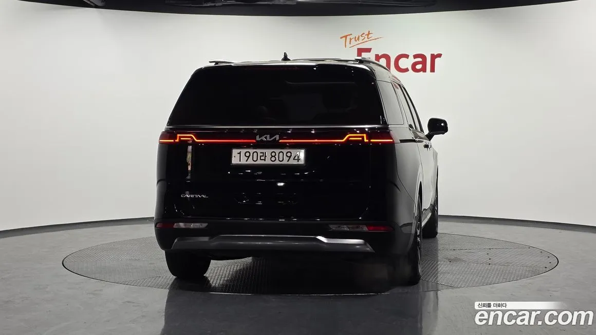 Kia Carnival — фото 3