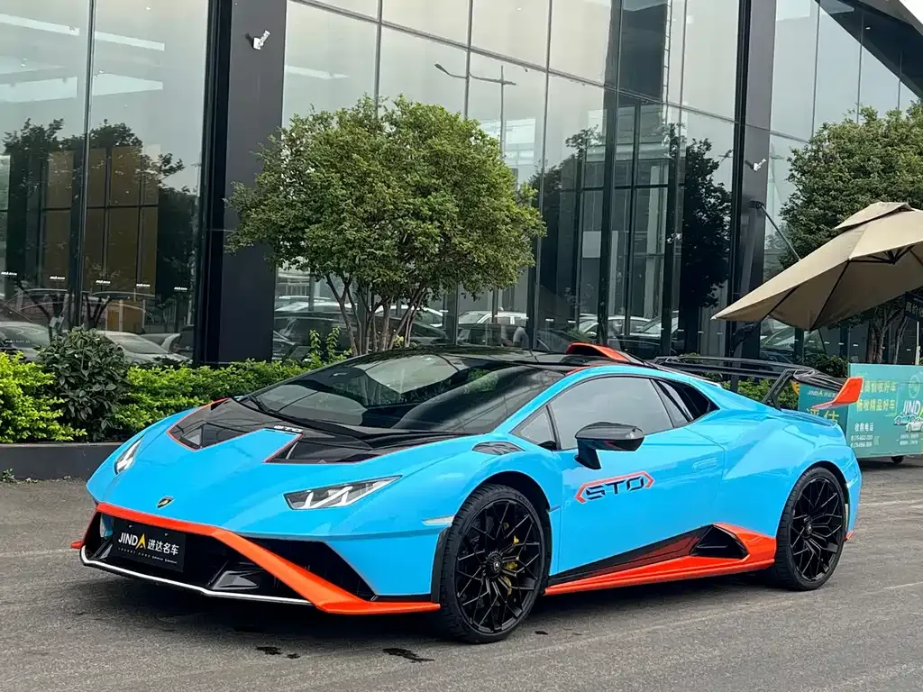 Lamborghini Huracan — фото 1