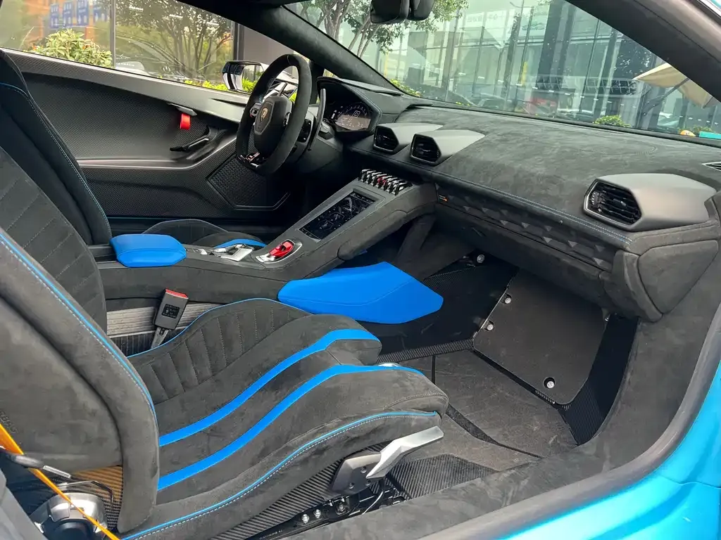 Lamborghini Huracan — фото 10